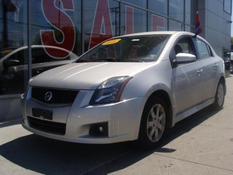 Nissan Sentra 2011 Silver. 2011 Nissan Sentra 2.0 SR Data