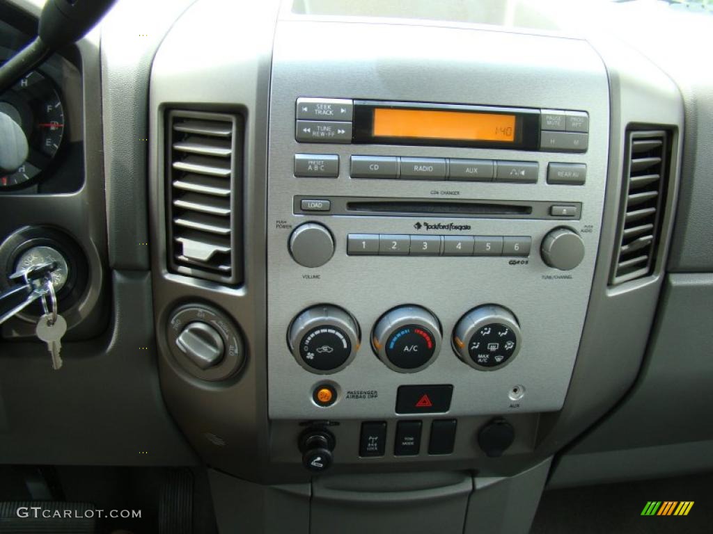 2005 Nissan Titan LE Crew Cab 4x4 Controls Photo #49268060