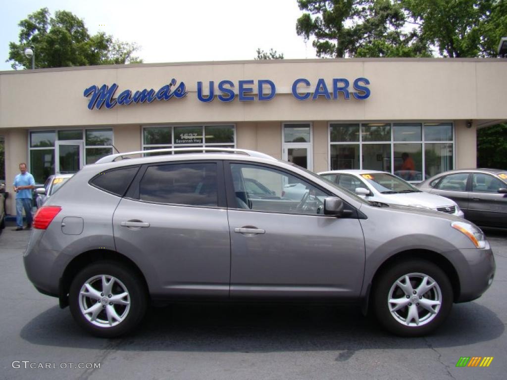 Gotham Gray Metallic Nissan Rogue