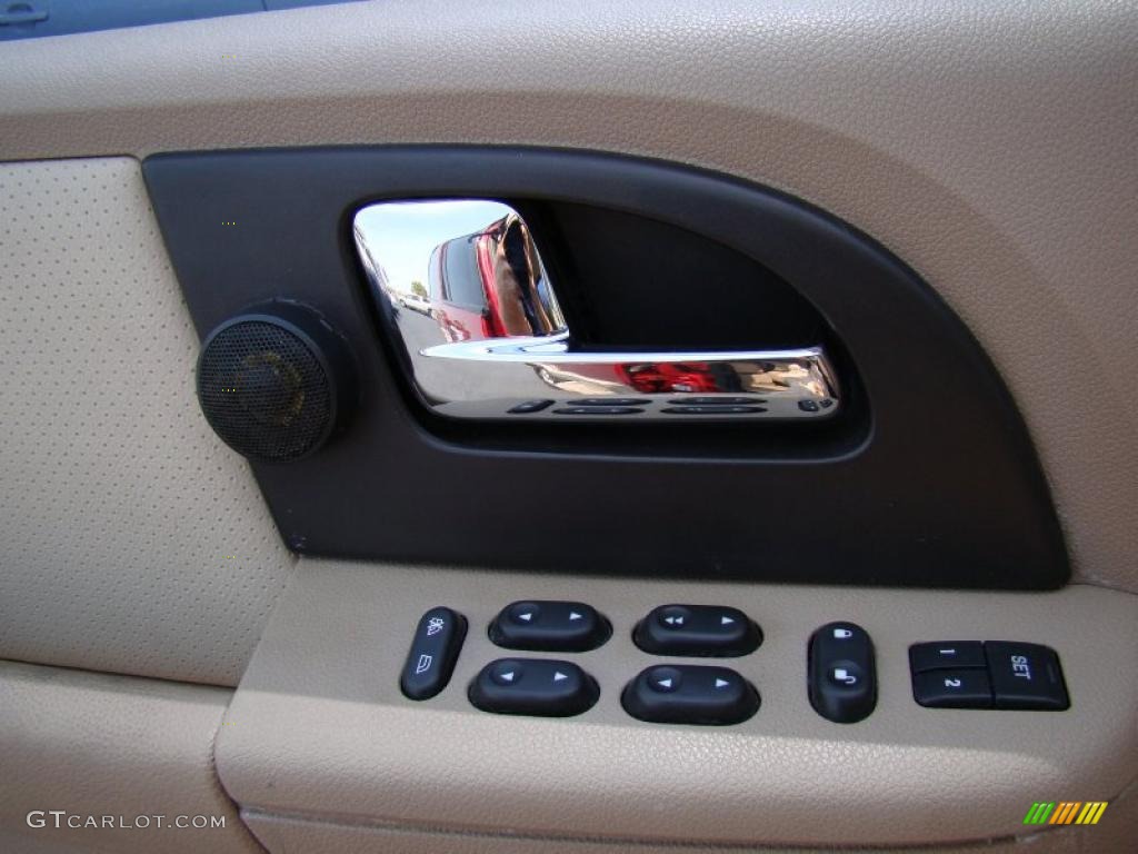 2006 Ford Expedition Limited Controls Photo #49270046