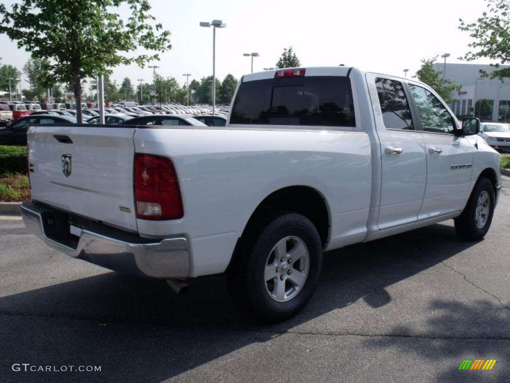 2011 Ram 1500 SLT Quad Cab - Bright White / Dark Slate Gray/Medium Graystone photo #3