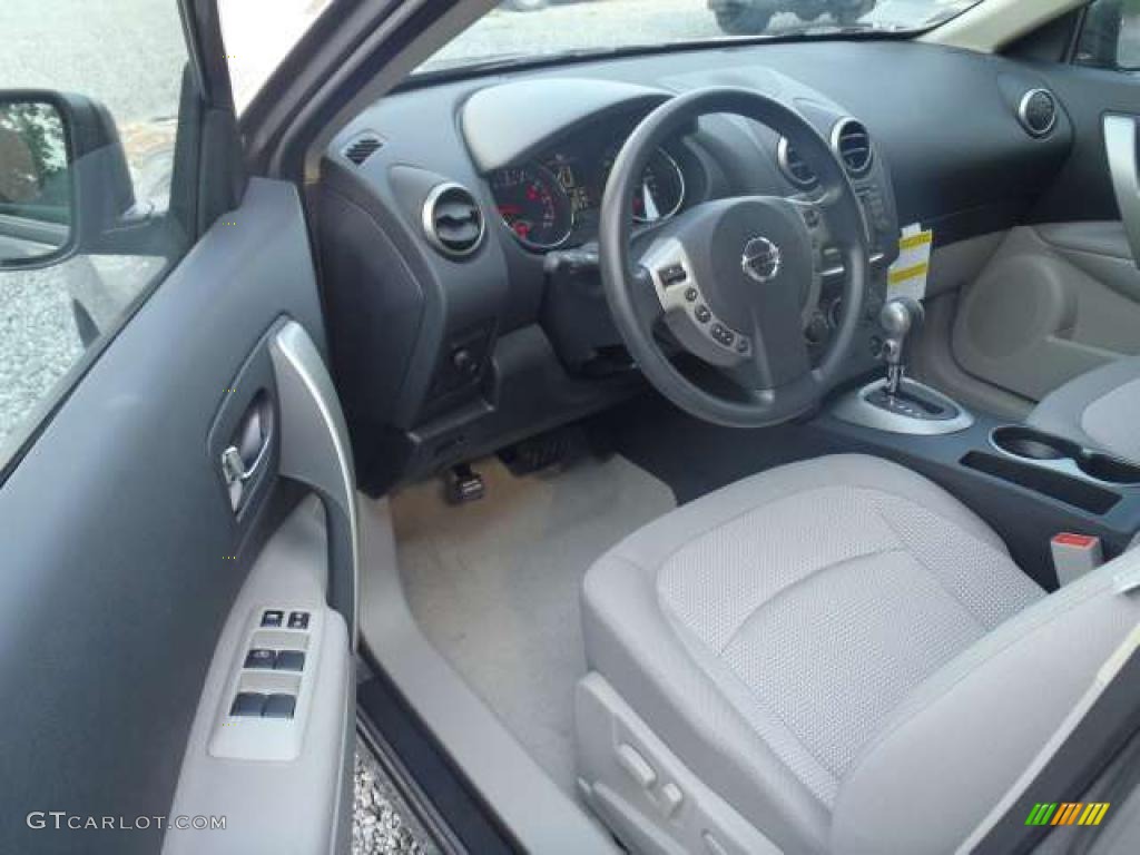 2011 Rogue SV - Platinum Graphite / Gray photo #6