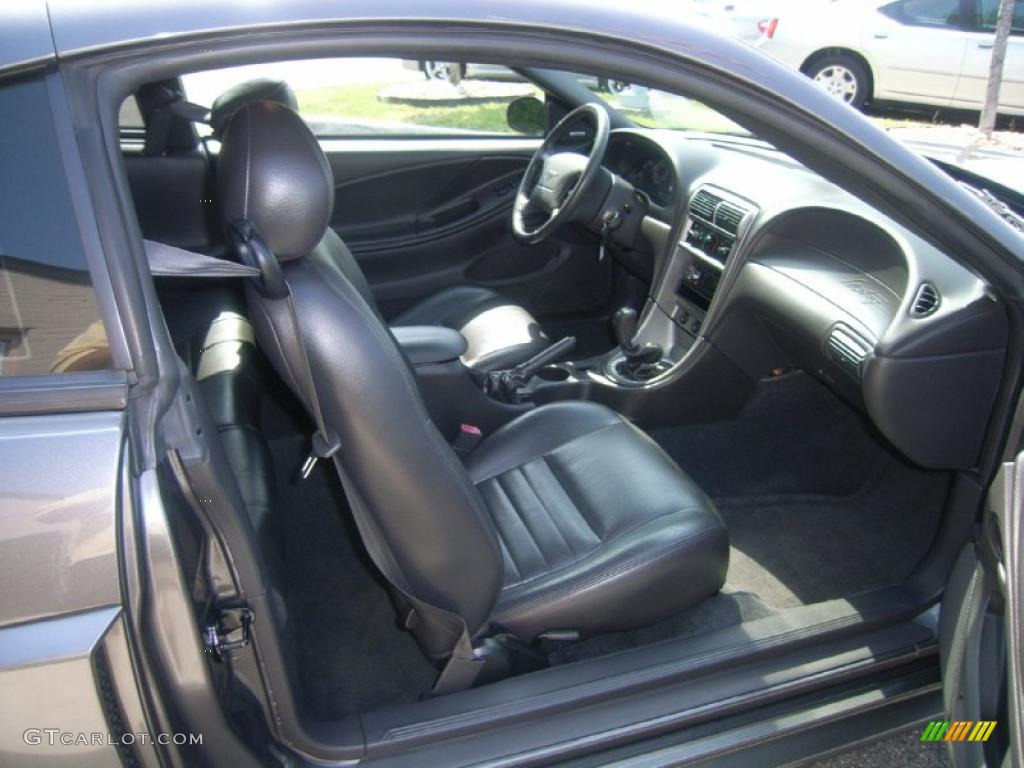 Dark Charcoal Interior 2004 Ford Mustang GT Coupe Photo #49272824