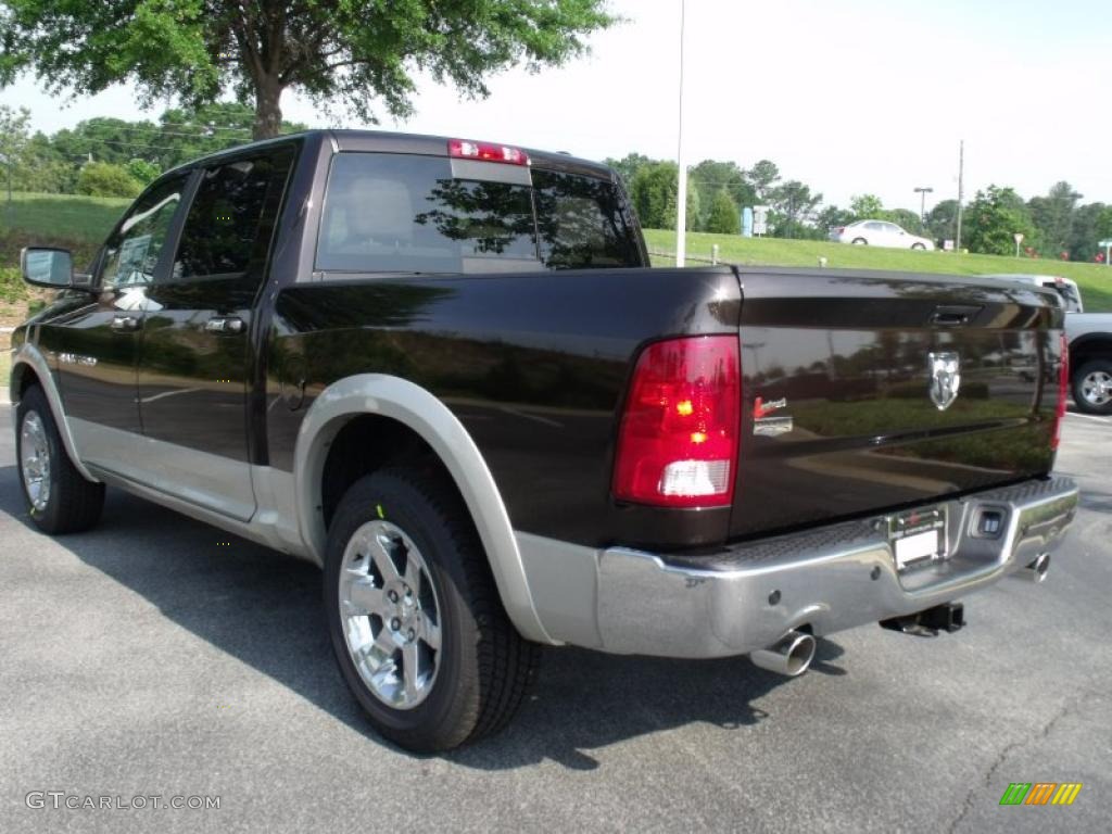 2011 Ram 1500 Laramie Crew Cab - Rugged Brown Pearl / Light Pebble Beige/Bark Brown photo #2