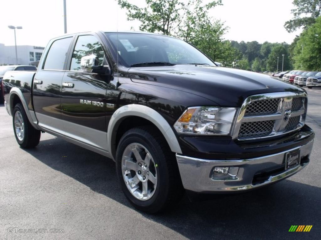 2011 Ram 1500 Laramie Crew Cab - Rugged Brown Pearl / Light Pebble Beige/Bark Brown photo #4