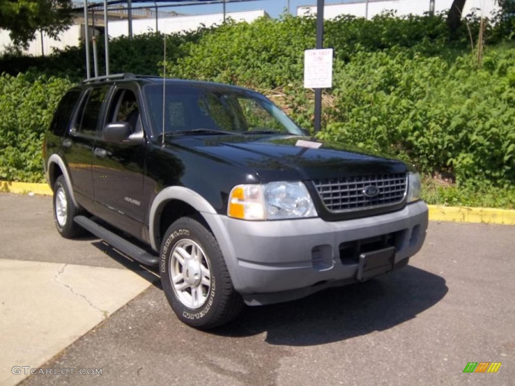2002 Explorer XLS 4x4 - Black Clearcoat / Graphite photo #9