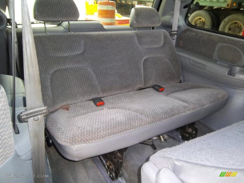 Mist Gray Interior 1998 Plymouth Voyager SE Photo #49273550