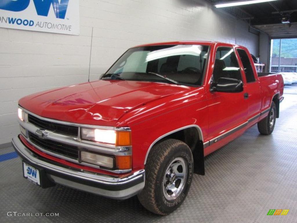 1997 C/K C1500 Silverado Extended Cab - Victory Red / Red photo #2