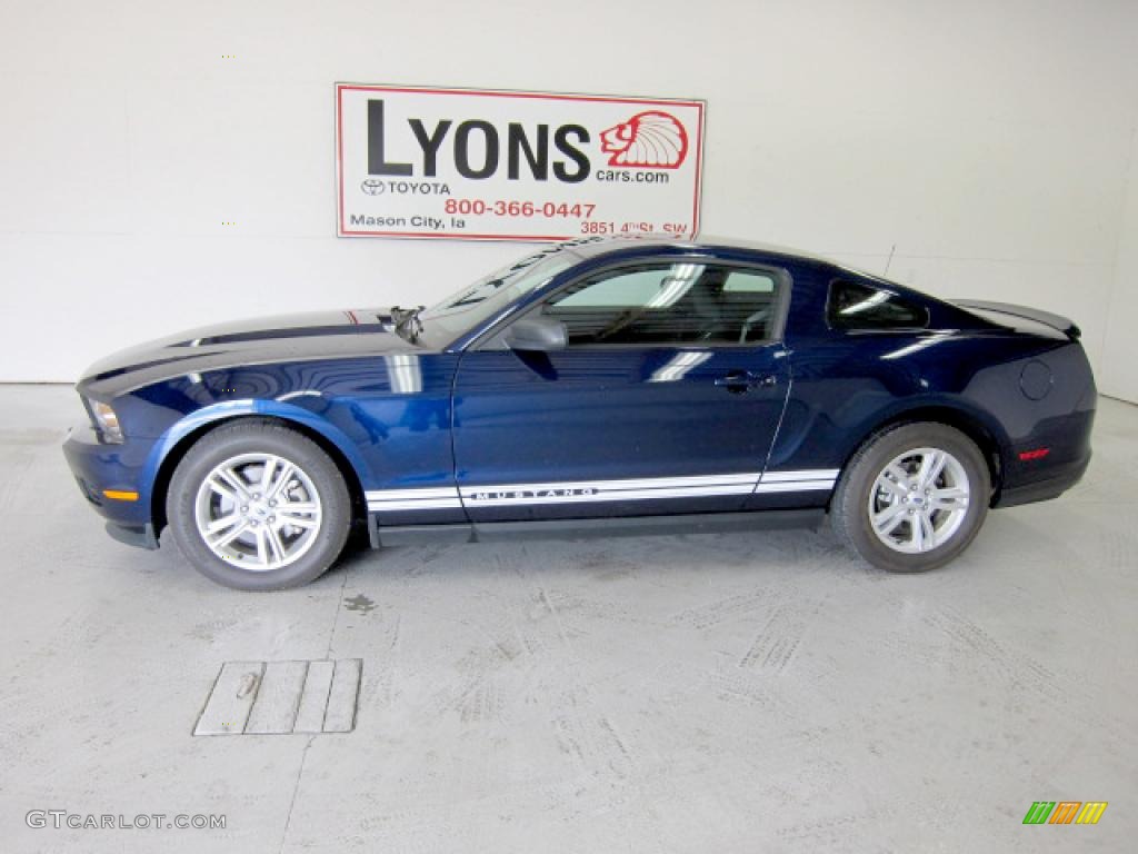 2011 Mustang V6 Coupe - Kona Blue Metallic / Charcoal Black photo #33