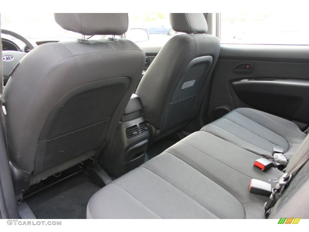 Gray Interior 2008 Kia Rondo LX Photo #49280024