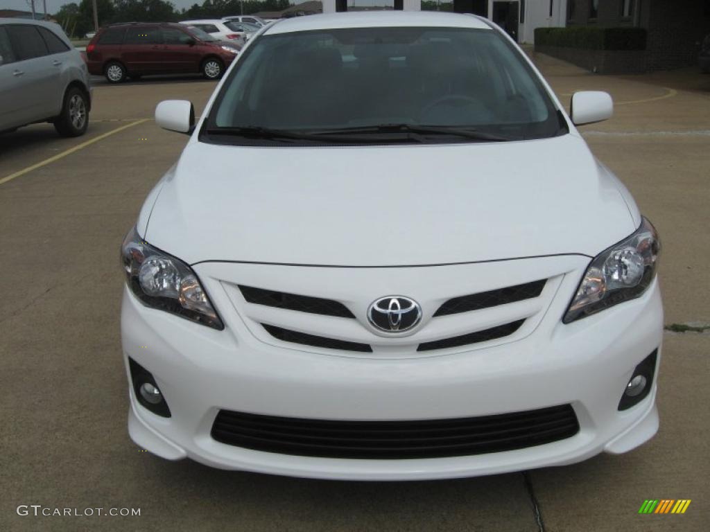 2011 Corolla S - Super White / Dark Charcoal photo #2