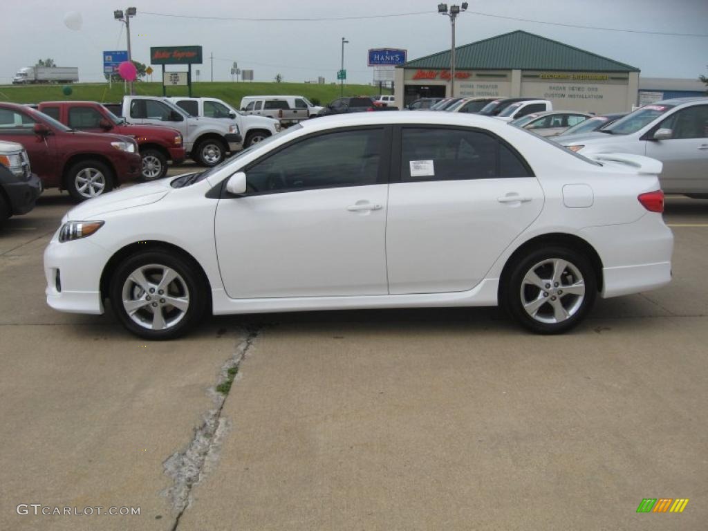 2011 Corolla S - Super White / Dark Charcoal photo #4