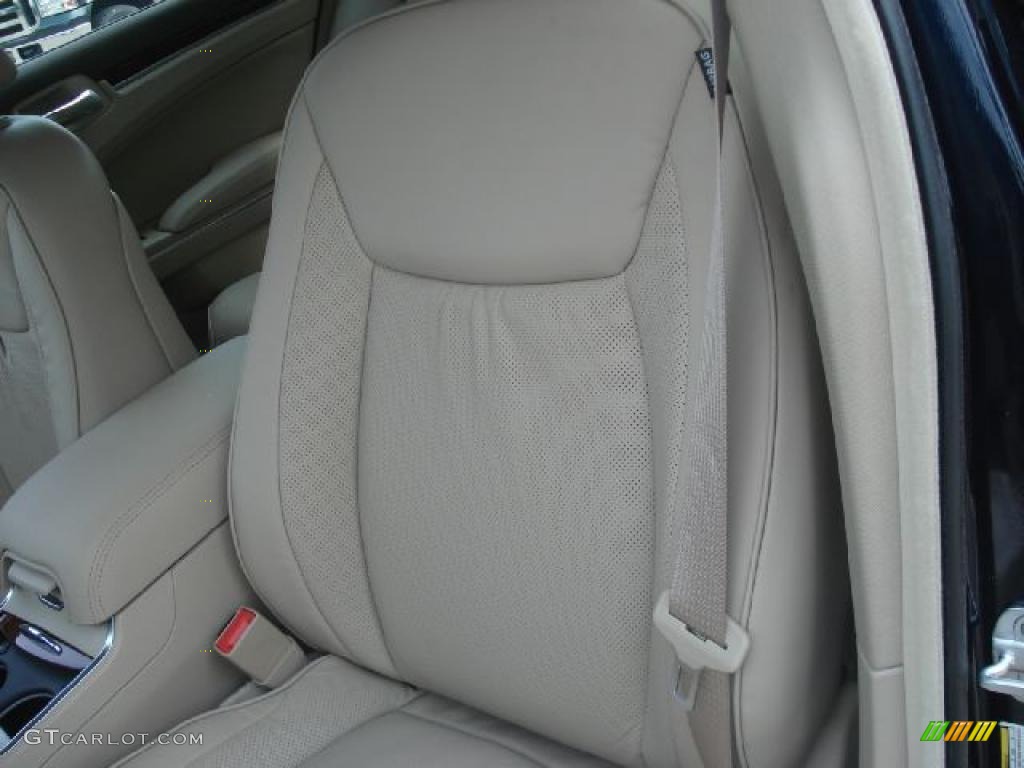 Black/Light Frost Beige Interior 2011 Chrysler 300 Limited Photo #49281230