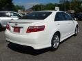Super White - Camry SE Photo No. 7