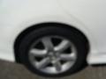 Super White - Camry SE Photo No. 9