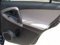 Black - RAV4 4WD Photo No. 17