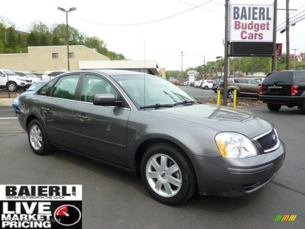 2005 Five Hundred SE - Dark Shadow Grey Metallic / Shale Grey photo #1