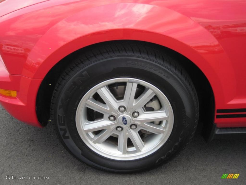 2008 Ford Mustang V6 Deluxe Convertible Wheel Photo #49286189
