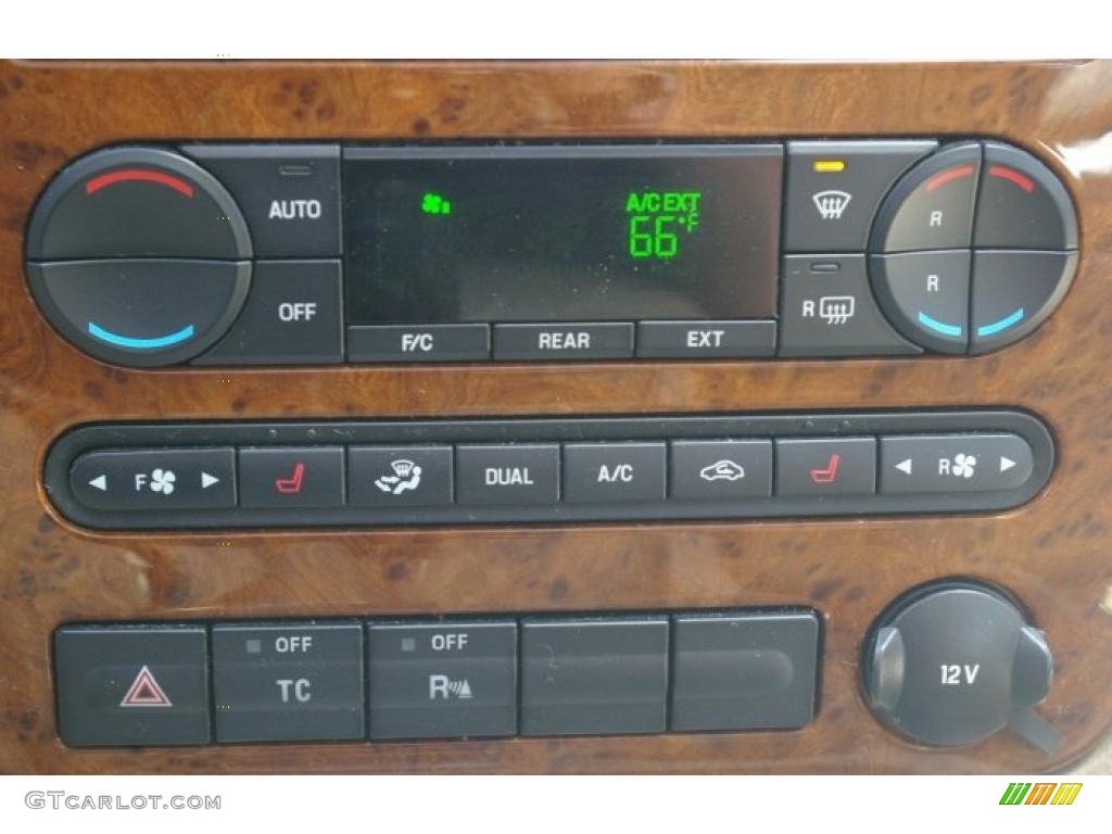 2007 Ford Freestyle Limited AWD Controls Photo #49287155
