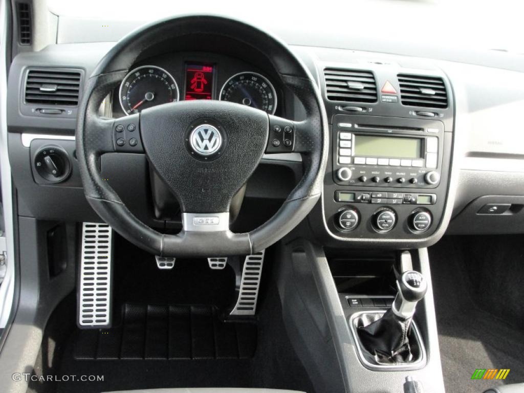 2007 Volkswagen GTI 4 Door Dashboard Photos