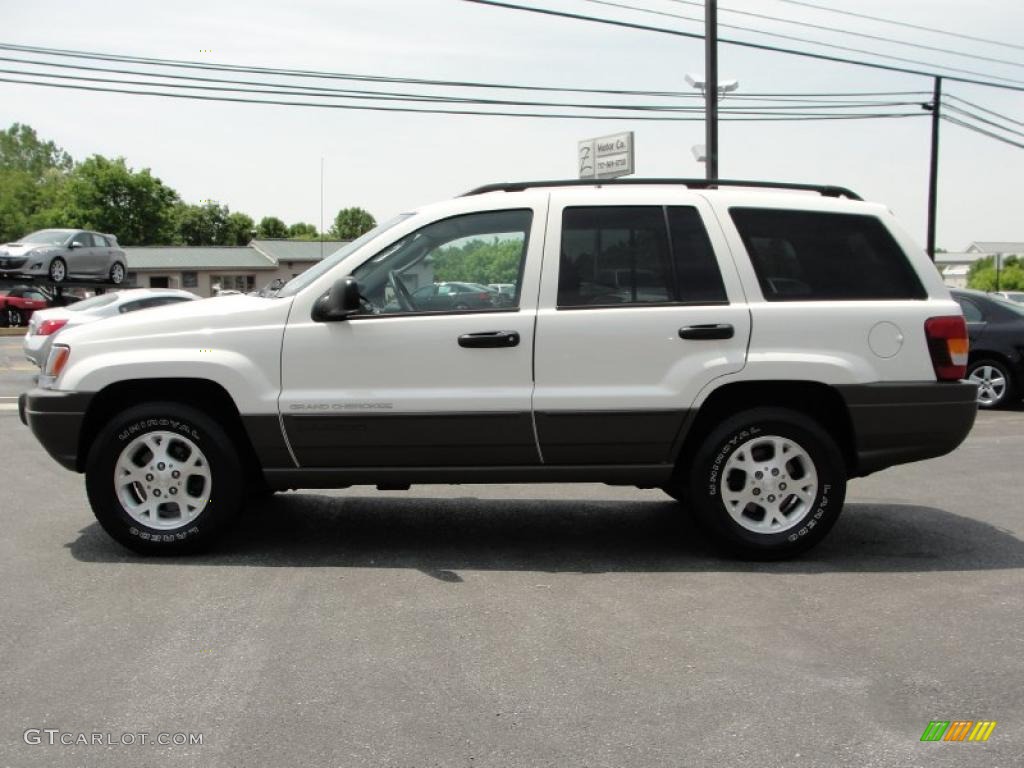 2003 Grand Cherokee Laredo 4x4 - Stone White / Dark Slate Gray photo #4