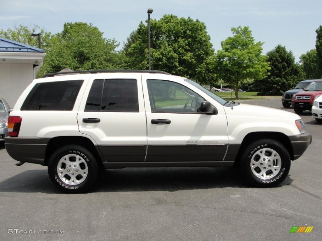 2003 Grand Cherokee Laredo 4x4 - Stone White / Dark Slate Gray photo #8