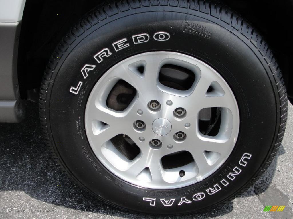 2003 Grand Cherokee Laredo 4x4 - Stone White / Dark Slate Gray photo #19