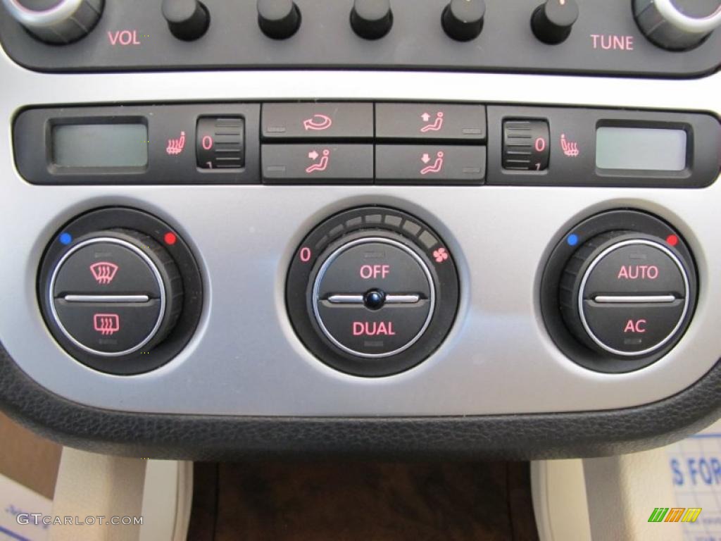 2008 Volkswagen Eos Lux Controls Photo #49289390