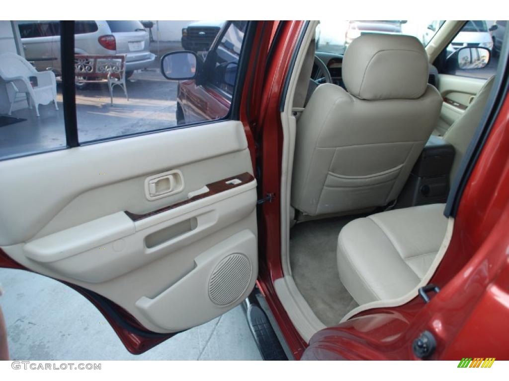1998 Nissan Pathfinder LE Blond Door Panel Photo #49289975