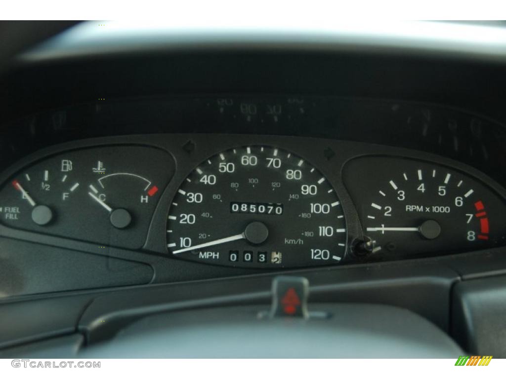 2000 Ford Escort ZX2 Coupe Gauges Photo #49290182