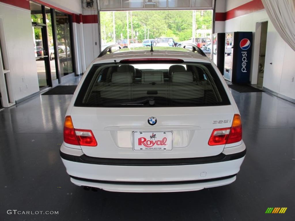 2005 3 Series 325i Wagon - Alpine White / Sand photo #3