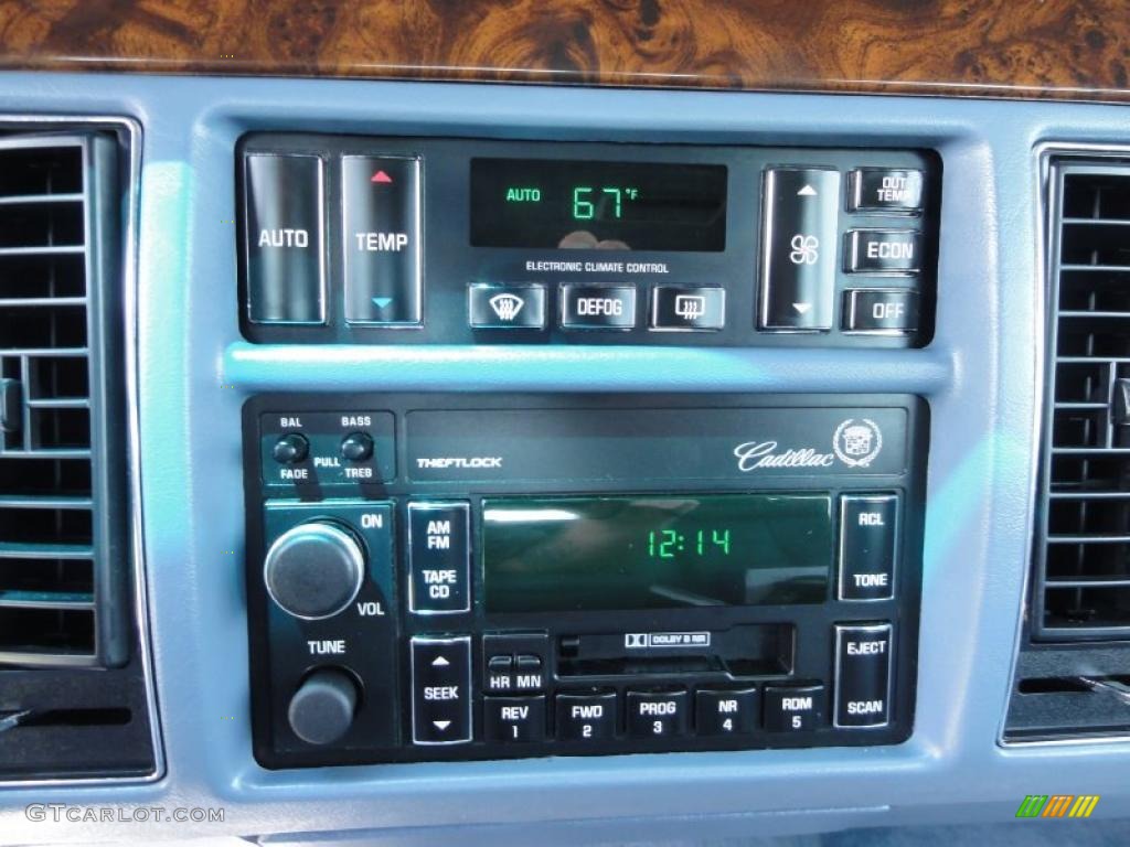 1996 Cadillac Fleetwood Brougham Controls Photos