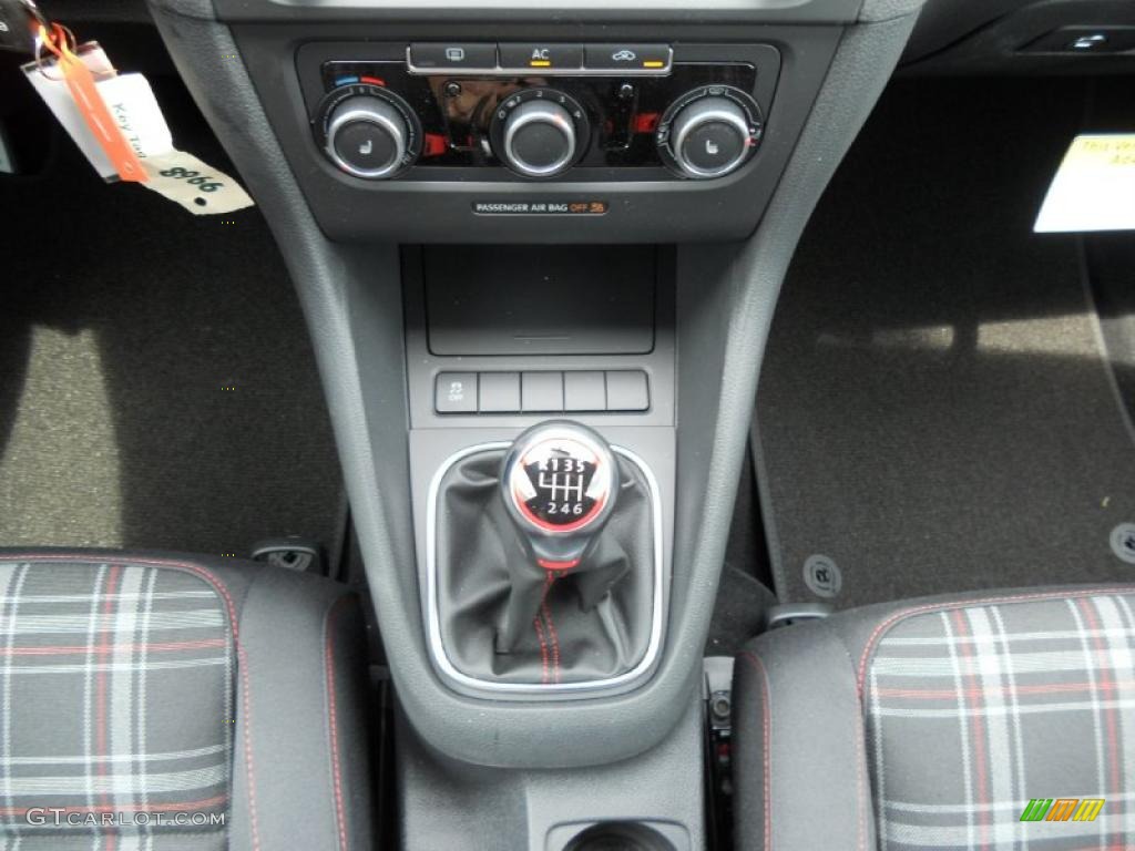 2011 Volkswagen GTI 2 Door 6 Speed Manual Transmission Photo #49291817