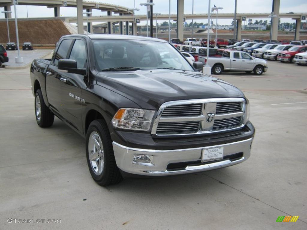 2011 Ram 1500 Lone Star Crew Cab 4x4 - Rugged Brown Pearl / Dark Slate Gray/Medium Graystone photo #7