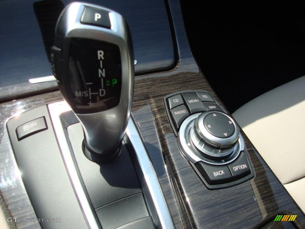 2011 5 Series 550i xDrive Sedan - Dark Graphite Metallic / Oyster/Black photo #27