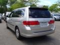 2009 Silver Pearl Metallic Honda Odyssey LX  photo #10