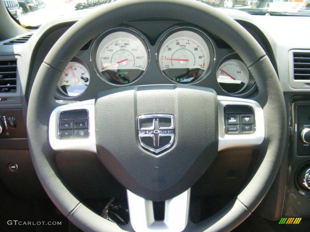 2011 Challenger SE - Billet Metallic / Dark Slate Gray photo #8