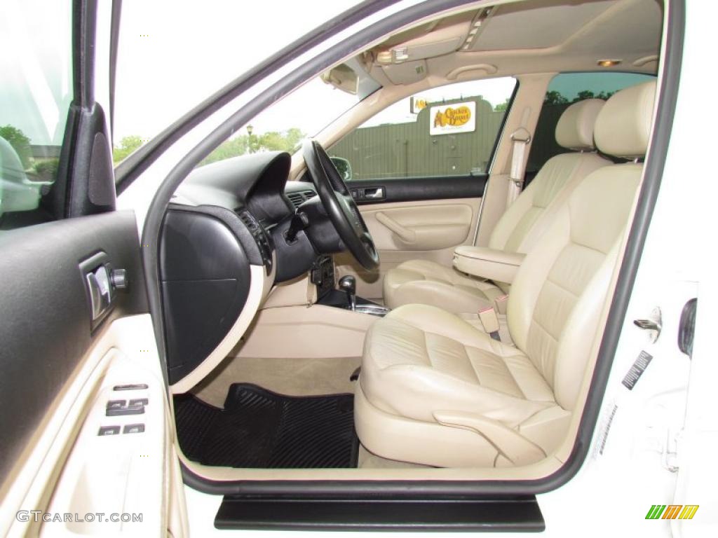 Beige Interior 2003 Volkswagen Jetta GLS TDI Sedan Photo #49302294