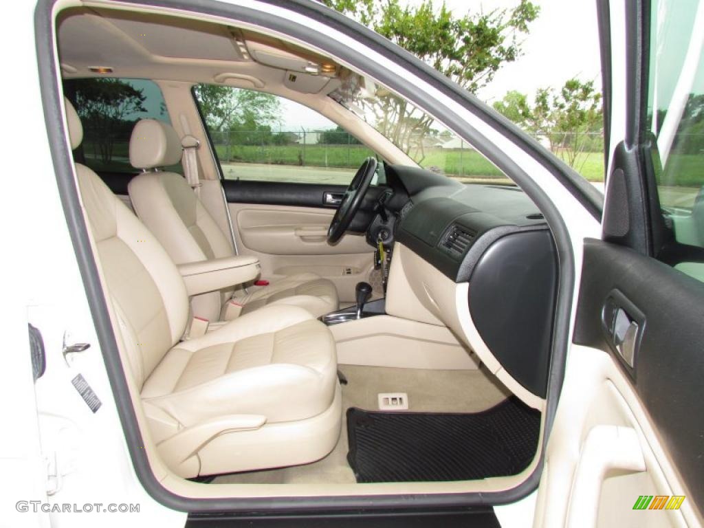Beige Interior 2003 Volkswagen Jetta GLS TDI Sedan Photo #49302306