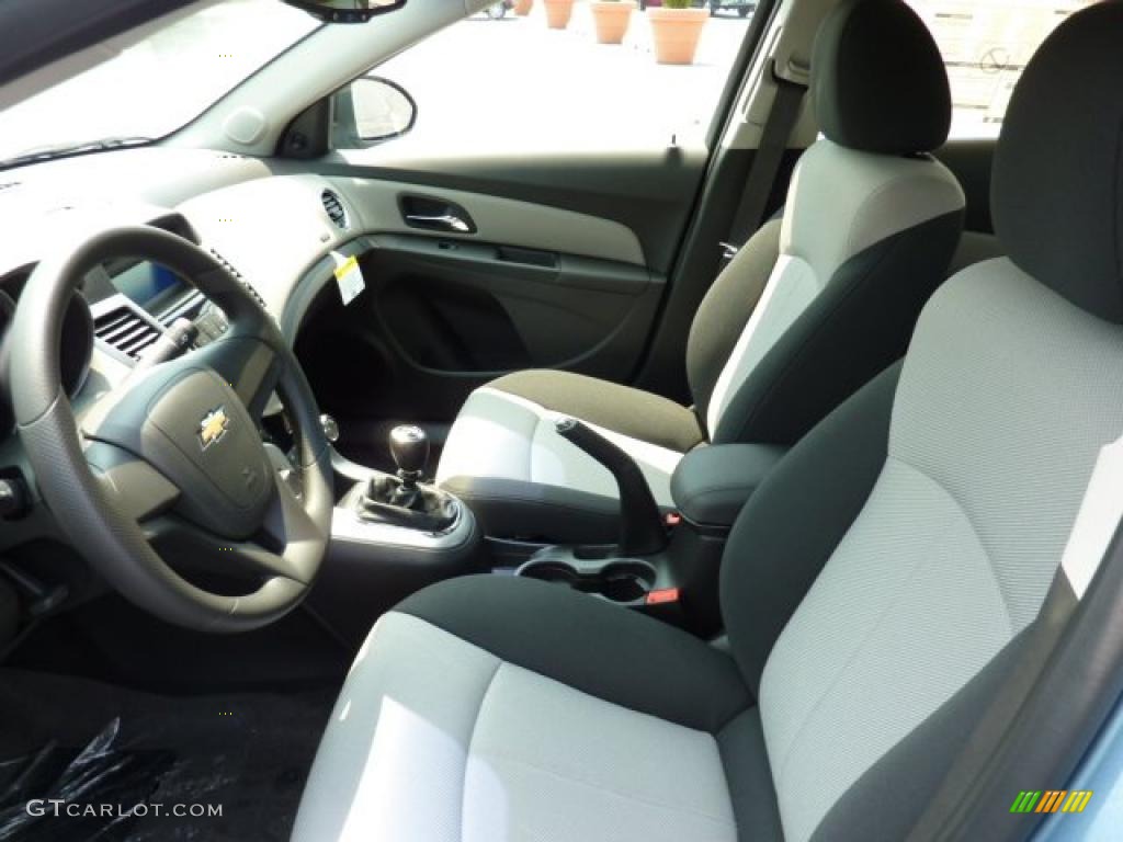 2011 Chevrolet Cruze LS interior Photo #49302858