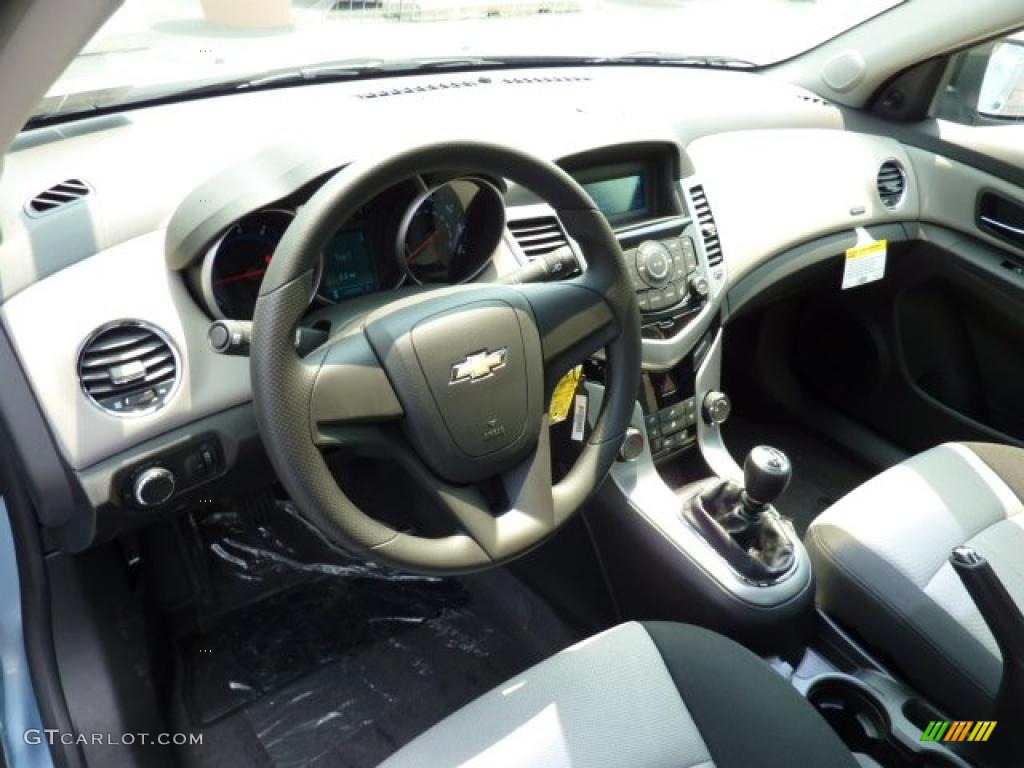 Jet Black/Medium Titanium Interior 2011 Chevrolet Cruze LS Photo #49302930