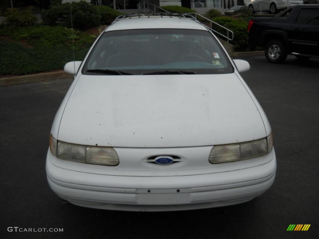 1993 Taurus GL Wagon - Performance White / Dark Blue photo #2