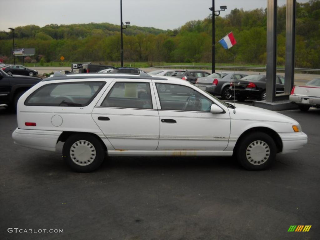 1993 Taurus GL Wagon - Performance White / Dark Blue photo #4