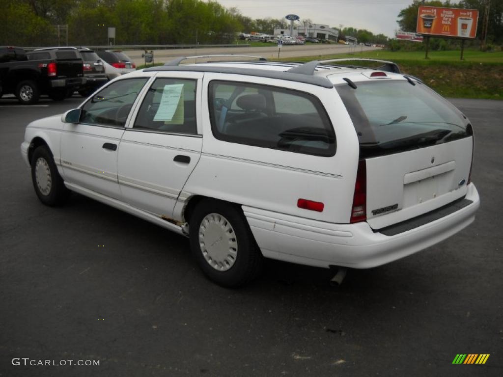 1993 Taurus GL Wagon - Performance White / Dark Blue photo #7