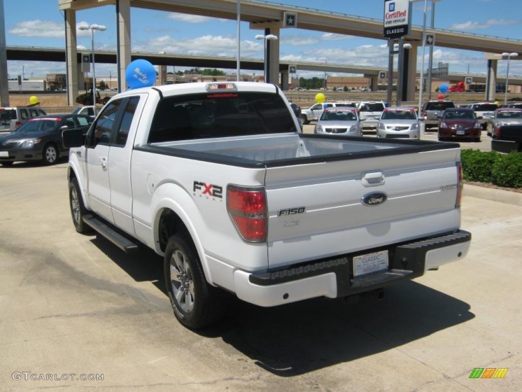 2010 F150 FX2 SuperCab - Oxford White / Black photo #3