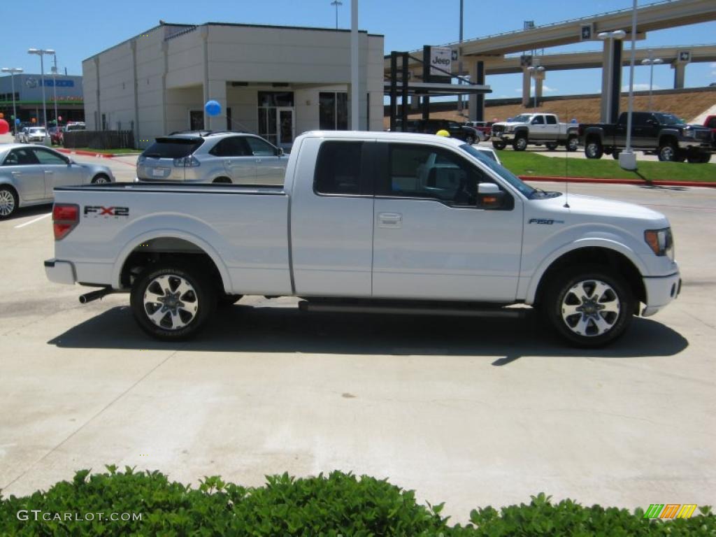 2010 F150 FX2 SuperCab - Oxford White / Black photo #6