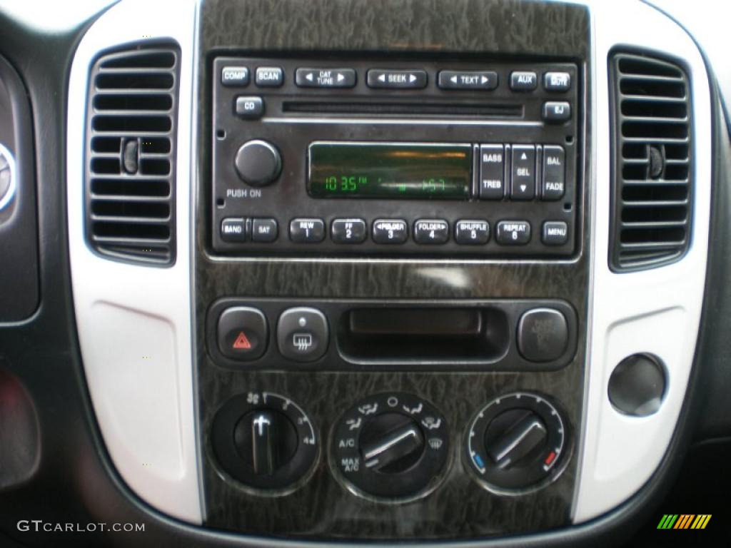 2006 Mercury Mariner Convenience 4WD Controls Photo #49305507