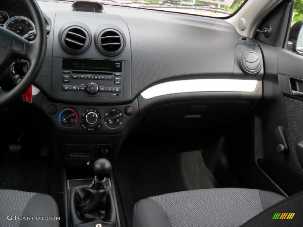 2010 Aveo LT Sedan - Black Granite / Charcoal photo #15