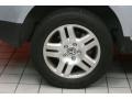 2004 Volkswagen Touareg V8 Wheel and Tire Photo