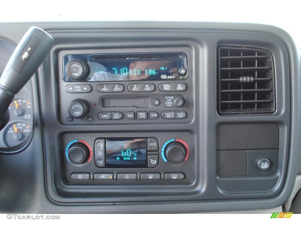 2003 GMC Yukon SLT Controls Photo #49311045